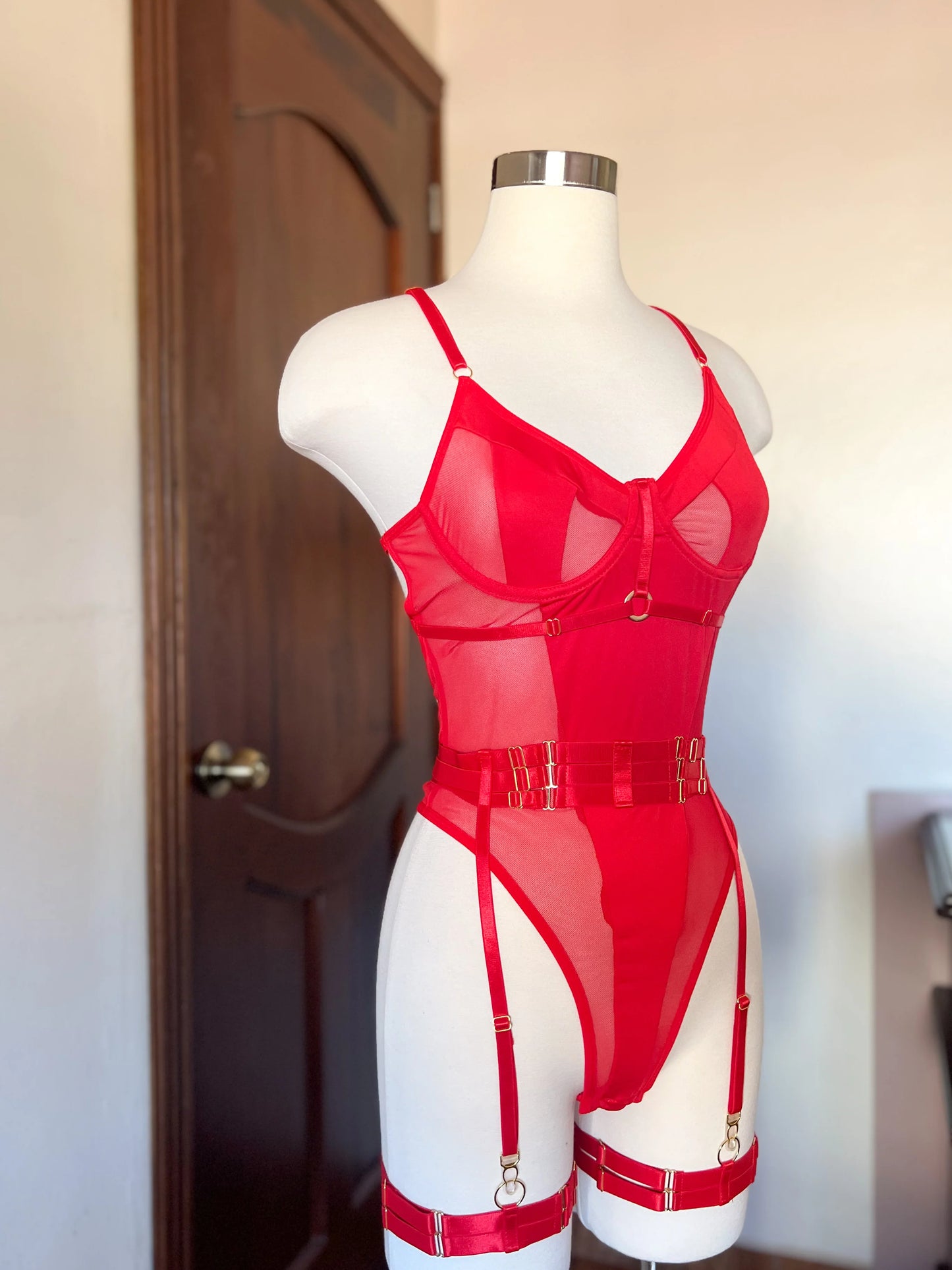 Body Lea Mesh con Liguero (Rojo)